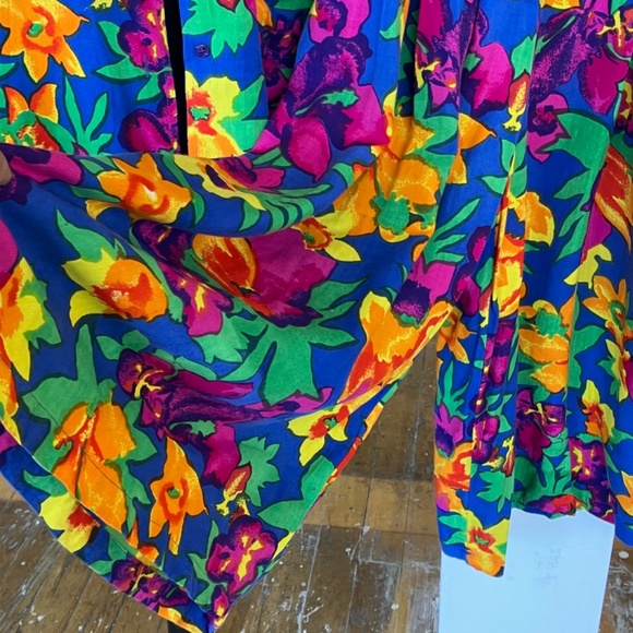 Vintage, colorful floral, cropped wide leg, two piece set - Picture 10 of 10